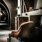1898 The Post & Porter's House Hotel 4*