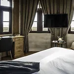 1898 The Post & Porter's House Hotel Gandawa