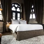 1898 The Post Hotel