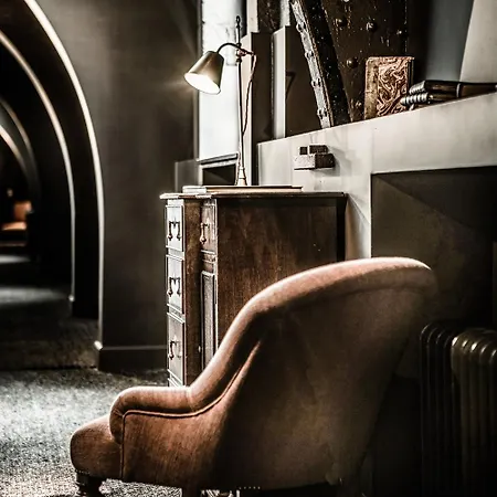 1898 The Post Hotel 4*