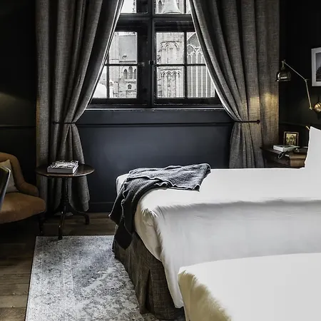 1898 The Post Hotel Gent