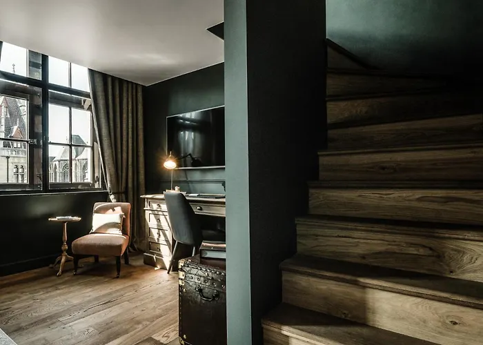 1898 The Post Hotell 4*