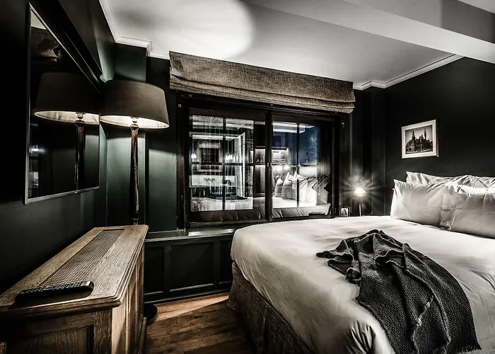 1898 The Post Hotell