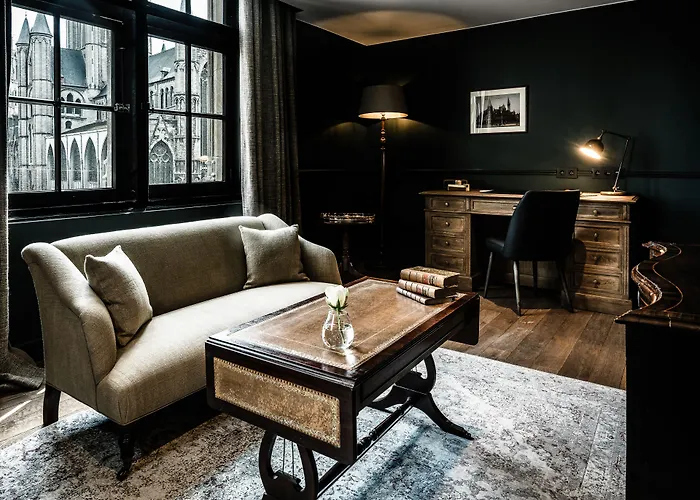 Hotel 1898 The Post 4*