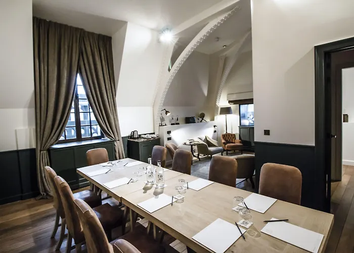 Hotell 1898 The Post 4*