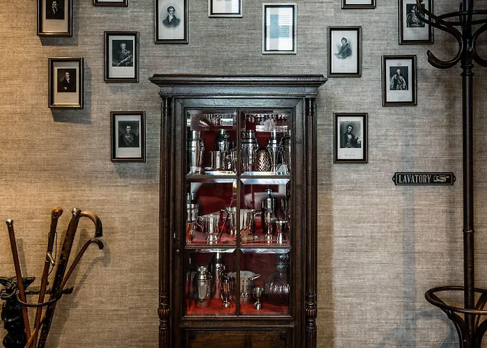 1898 The Post 4* Ghent