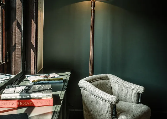 1898 The Post 4* Gent